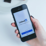 LinkedIn za šefe. Trije bistveni poudarki, ki pokrijejo osnove LInkedIn. Že s tem boste boljši od večine na LinkedIn.